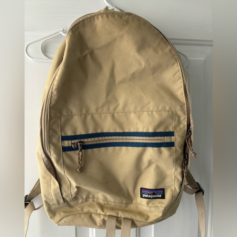 Cream Patagonia Backpack with padded laptop sleeve